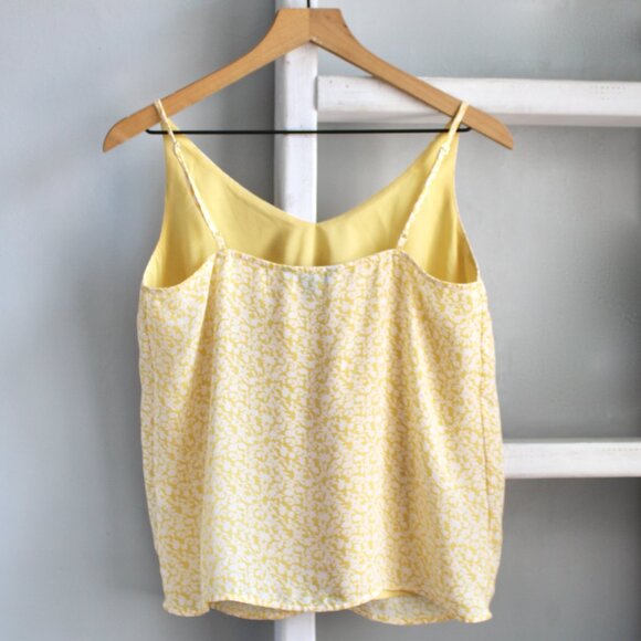 Banana Republic Yellow White Floral Spaghetti Strap Flowy Tank Blouse Size Small - Picture 2 of 6